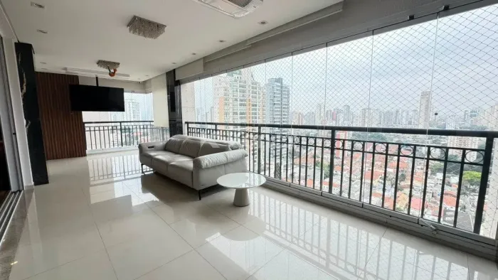 Apartamento à venda ou locação no Condomínio Chácara Santana Santana, São Paulo