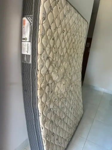 Colchão casal queem