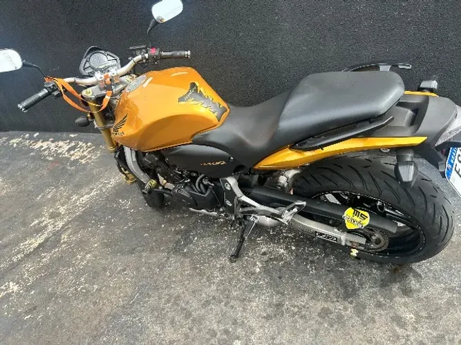 Hornet zera sem detalhes ..