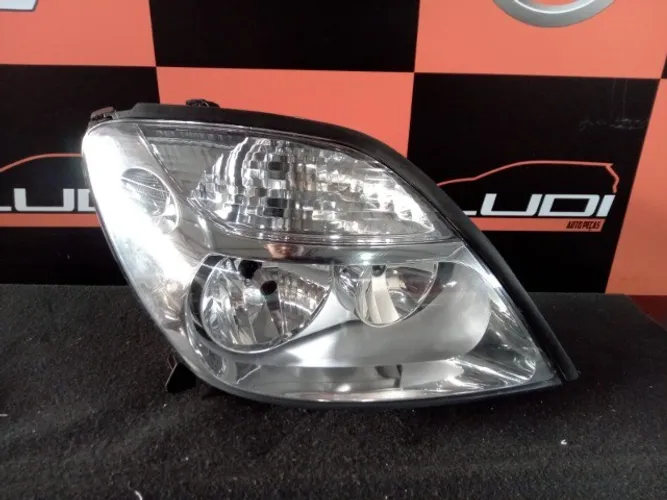 Farol de Renault megane scenic original lado direito.
