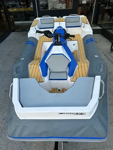 Jet Boat C350 - 2022