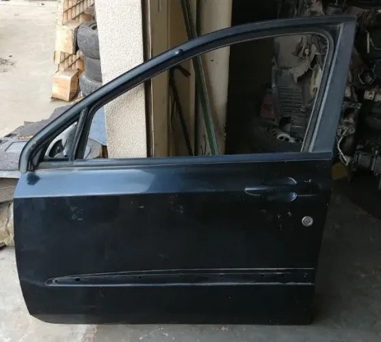 Porta Fiat Stilo  Dianteira Lado Esquerdo