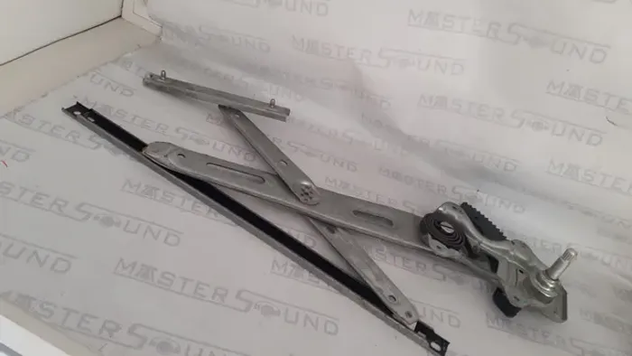 Máquina de vidro manual. Direita e esquerda. Para: F250/ F1000/ F350. (unidade). Novas.
