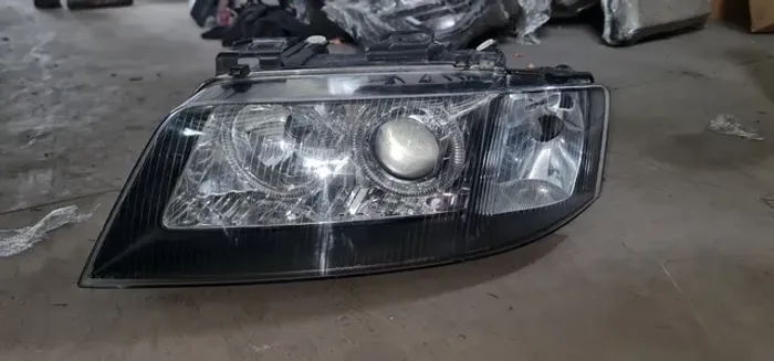 Farol do audi a4