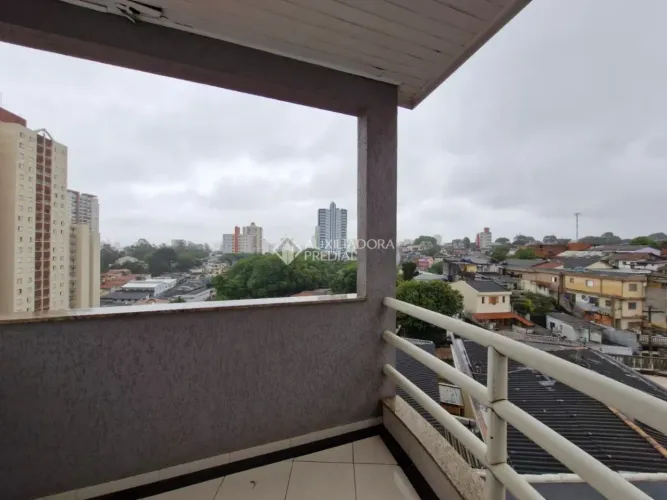 SOBRADO EM CONDOMÍNIO COM 3 QUARTOS SENDO 01 SUÍTE - BAIRRO BAETA NEVES - SÃO BERNARDO DO