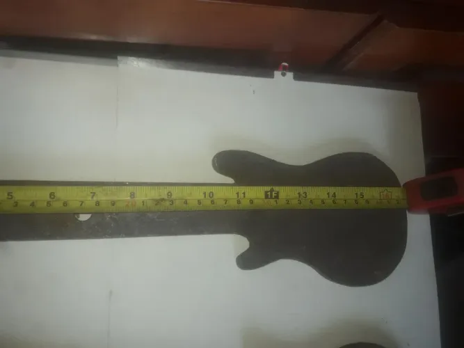 GUITARRA DECORATIVA EM FERRO maciço10mmPar/P. Susp/TRICICLO.