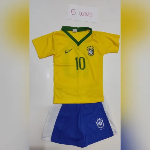 Fantasia jogador brasileiro infantil 6 anos