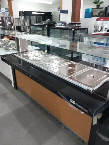 NZ. Buffet aquecido 2 metros Gelopar sem cubas 