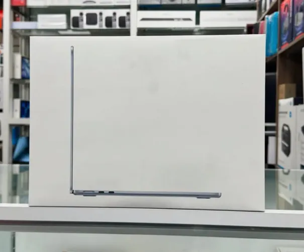 MacBook Air 2025 M4 15.2