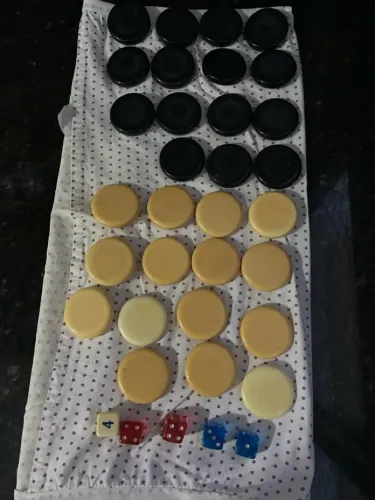 Peças de Jogo de Damas Completo c/ Pedras e Dados