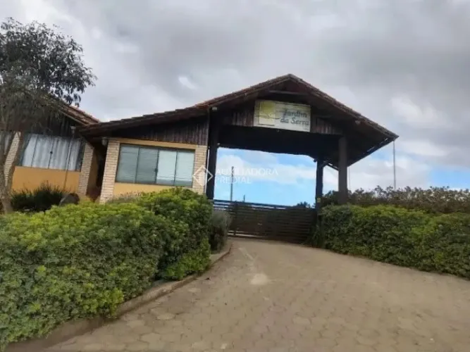 Terreno Agrícola à Venda em Rio Bonito - Área de 6874 m² sem Dormitórios/Quartos