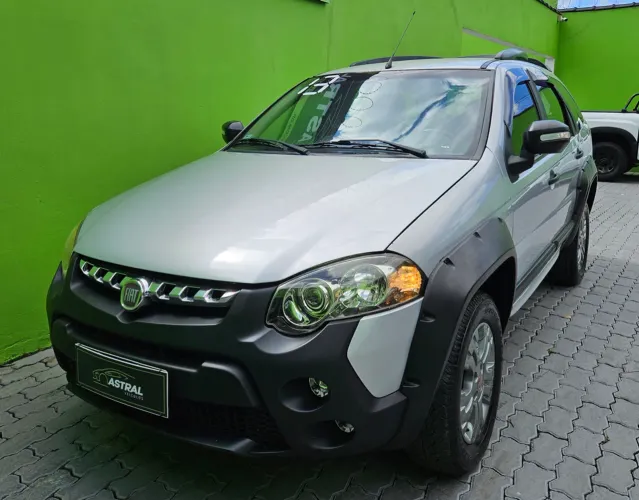 Fiat Palio Weekend Adventure 1.8 8V 103cv 4P Usados e Novos