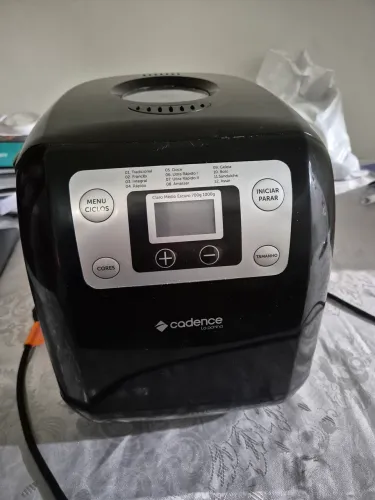 Máquina de pão - Cadence (Excelente)