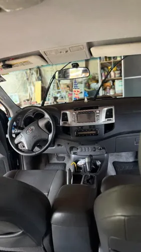 Toyota Hilux CD SRV D4-d 4X4 3.0 TDI Diesel AUT 2012