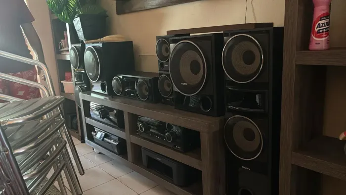 Rack e aparelho de som Sony Muteki completo