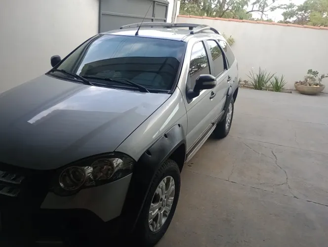 Fiat Palio Weekend Adventure Locker 1.8 Flex 2010