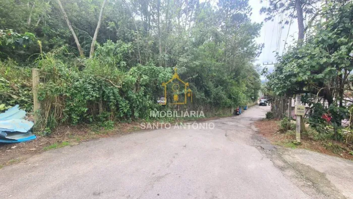 Terreno com Escritura Pública na Barra do Sambaqui.