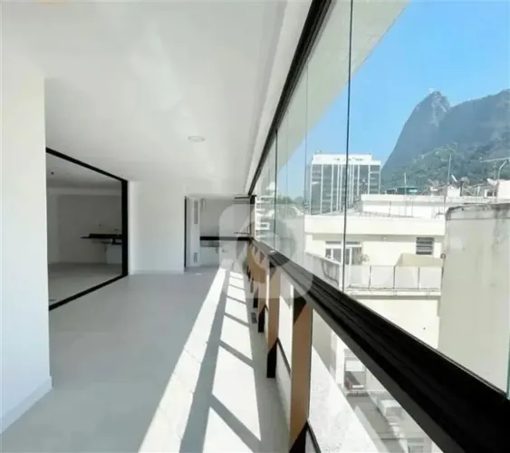 Botafogo, 150 m², 3 suítes, 2 vagas e varanda gourmet completa!