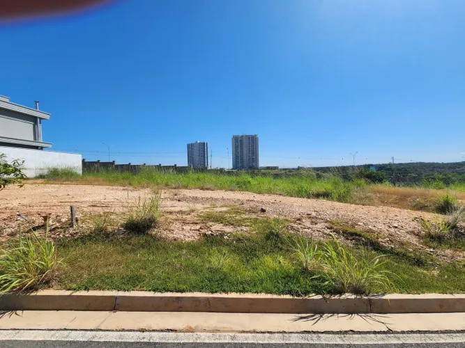 Vende-se belíssimo terreno com 286m2 no Condomínio Brisas 3m Cuiabá MT