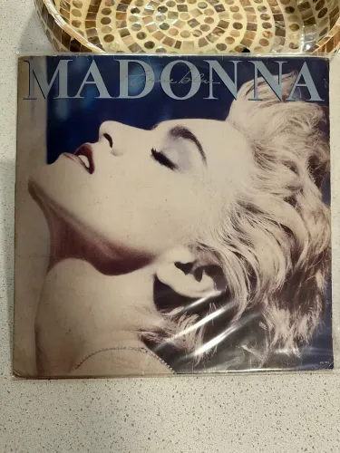 LP Madonna True Blue 