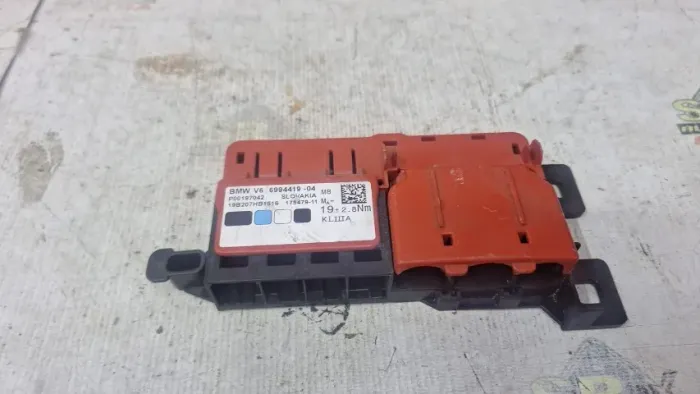 Placa Polo Positivo Bateria Bmw 320i 