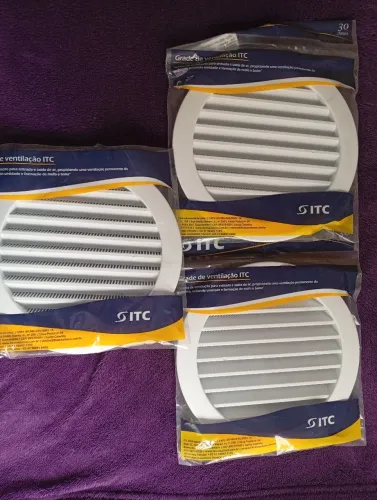 3 grades de ventilação brancas de 20 cm