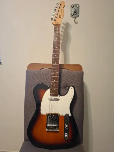Guitarra Squier Telecaster Turbinada(Leia a descrição) (Não aceito trocas)