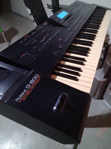 TECLADO ROLAND G 800 ARRANGER