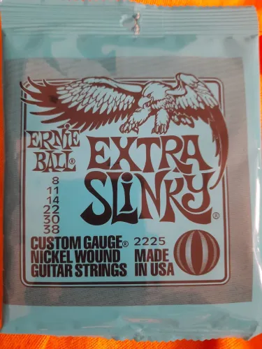 Encordoamento guitarra tensão 8  ERNIE BALL