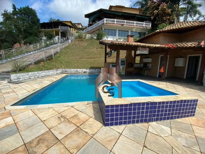 Linda Chácara com 3 dormitórios à venda, 200 m² por R$ 1.200.000 - Igarata - Igaratá/SP