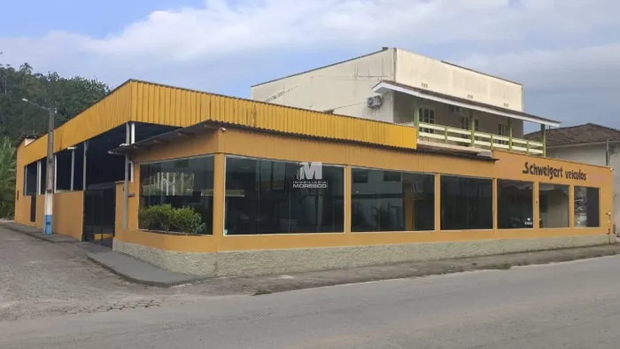 Em Frente á Padaria Guabiruba