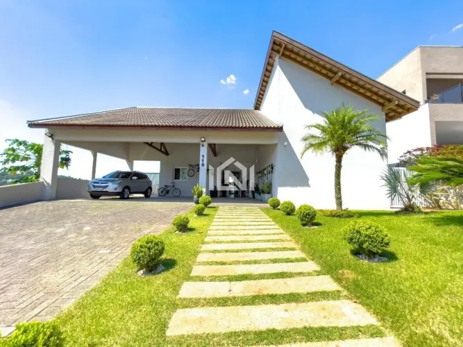 Casa à venda no condomínio Reserva Santa Maria