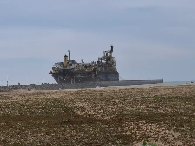 Vendo ou troco terreno na praia do Açu perto do porto