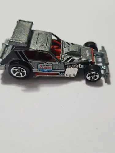 Carro Hot Wheels - Lucas Oil Products