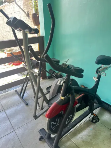 Bicicleta, Academia , ginástica 