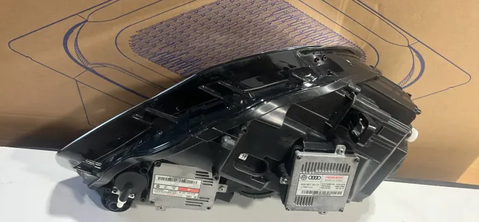 Farol de LED Audi A3 12/2023 Original - Peça Automotiva