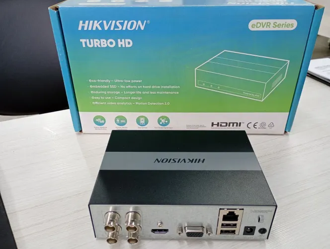 DVR turbo hikvision DS-E04HGHI-B Ja com SSD 