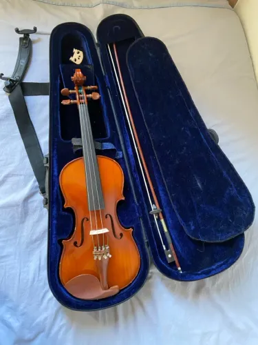 Violino com Case, Arco e Suporte