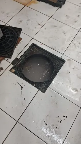 Desentupidora de caixa de gordura, pia, e esgoto 
