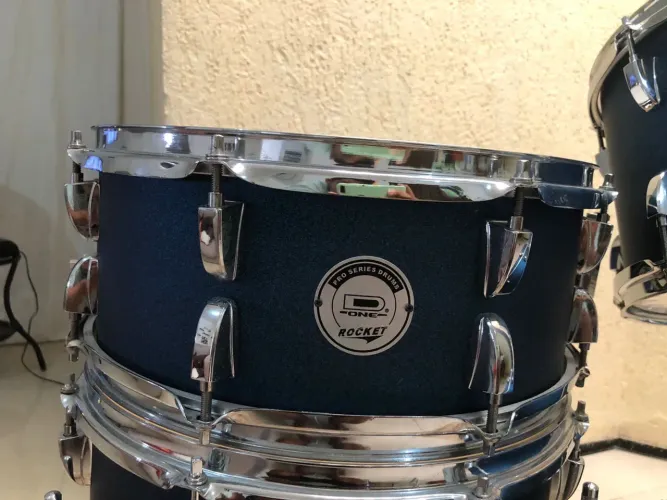 BATERIA D ONE ROCKET 5 MESES DE USO (usada por 3 vezes)