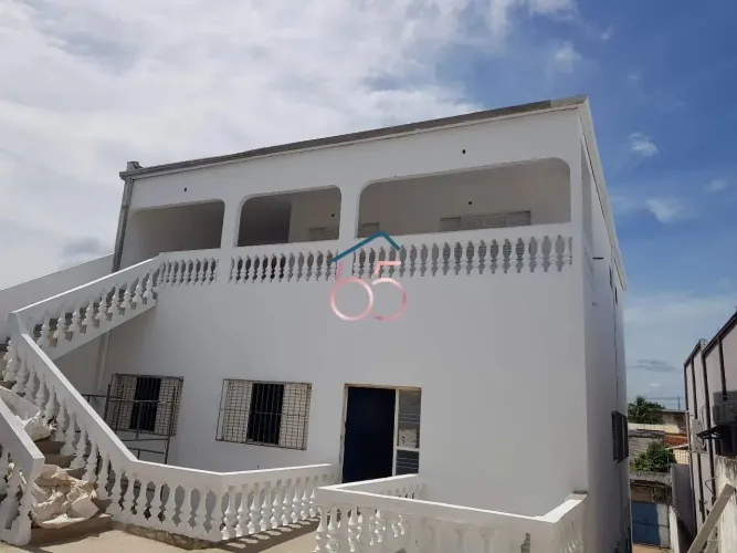 Sobrado para locação na Av. Miguel Sutil  Cuiabá