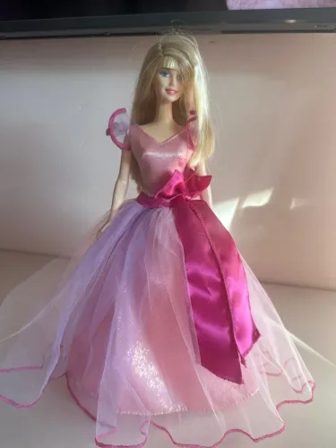 Boneca Barbie happy birfhday tiara for you