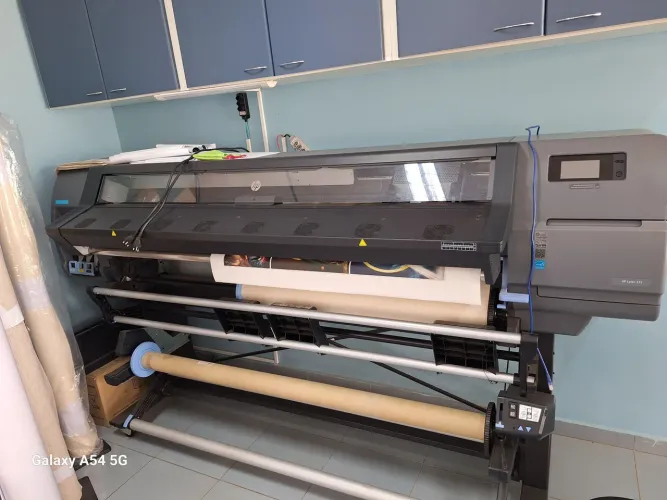 Plotter HP latex 335