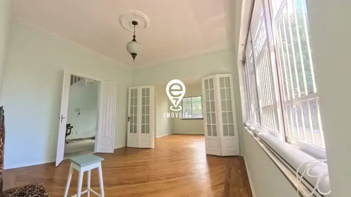 Casa 3 dormitórios 300m²- Linda - Ipiranga