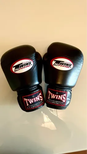 Luvas Twins Special Muay Thai