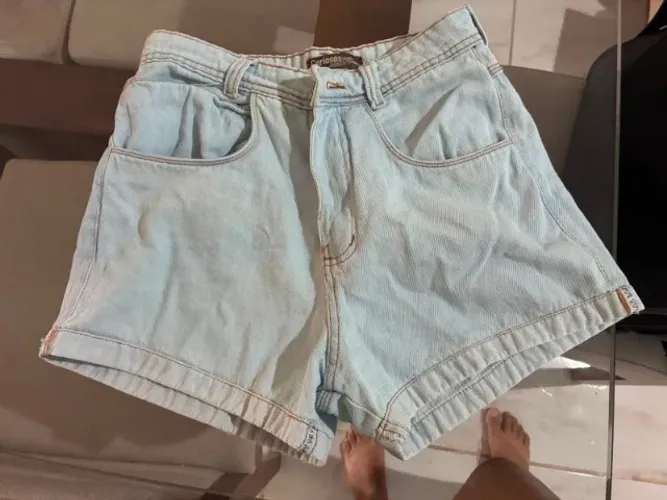 Short Jeans Claro Tamanho 40 Modelagem Reta