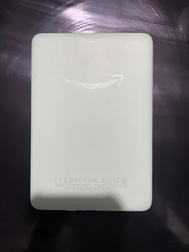 Kindle Verde Matcha 11ª geração + Capa Transparente | Pouquíssimo uso