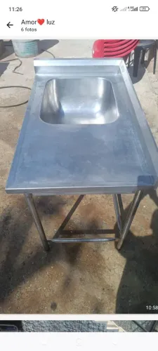 Vendo pia de Inox bojo fundo, ótimo para cozinha!