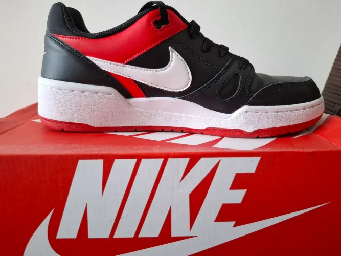 Tênis Nike Force