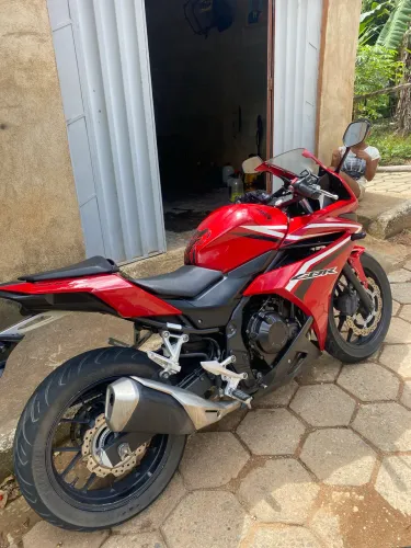 Vendo ou troco Cbr 500 2017
